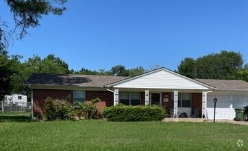 Building Photo - 3429 Tourist Dr