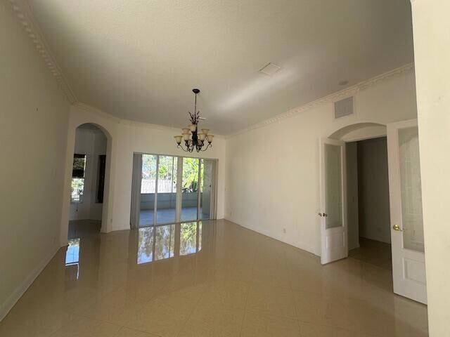 Foto del edificio - 368 NW Bayshore Blvd