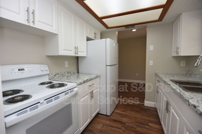 Building Photo - 1224 Waterview Blvd E