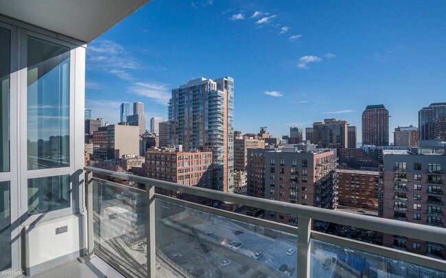 Building Photo - 1 br, 1 bath  - 820 S Financial Pl #3209