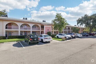 Building Photo - 1210 Bahama Bend