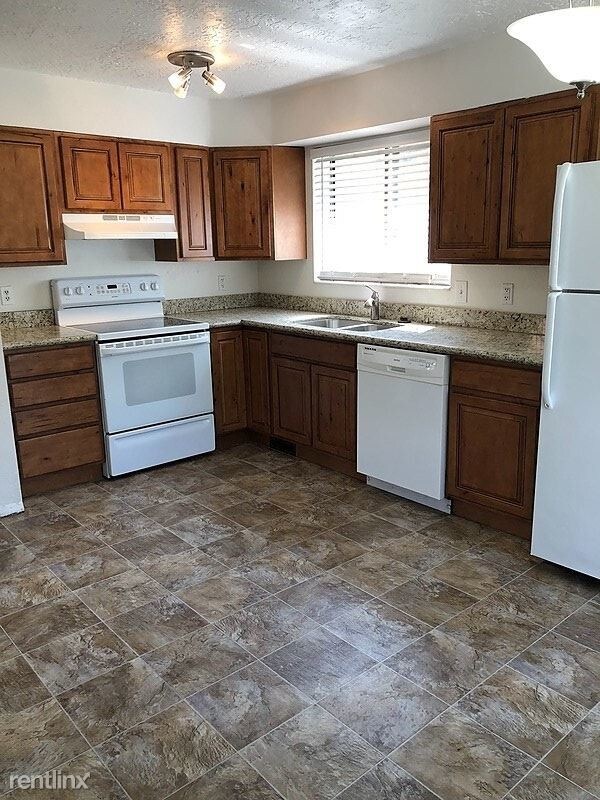 2740 S Imperial St, Salt Lake City, UT 84106 Townhouse for Rent in