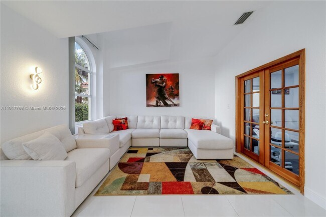 Foto del edificio - 1025 NW 128th Ct