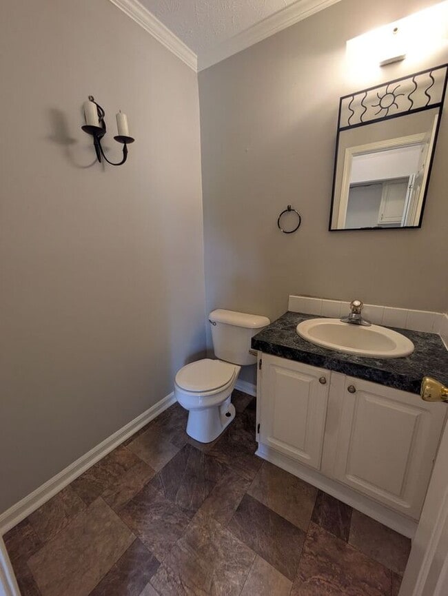 Building Photo - 3BD/2.5BA Home w/ Garage in Claremont, NC