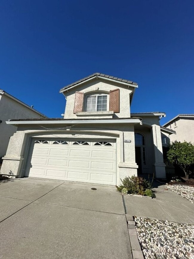 Building Photo - 5637 Pacific Grove Way