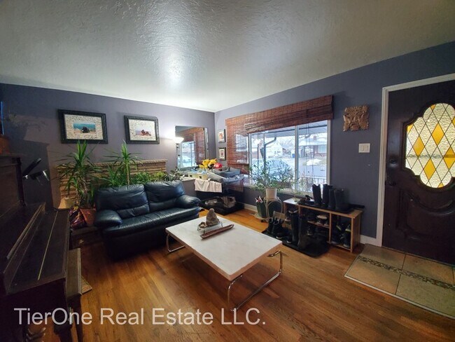 Foto del edificio - 9573 S Poppy Ln