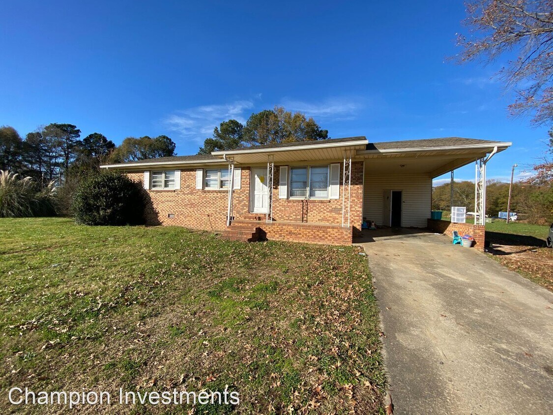Primary Photo - 3 br, 1 bath House - 115 Victor Dr