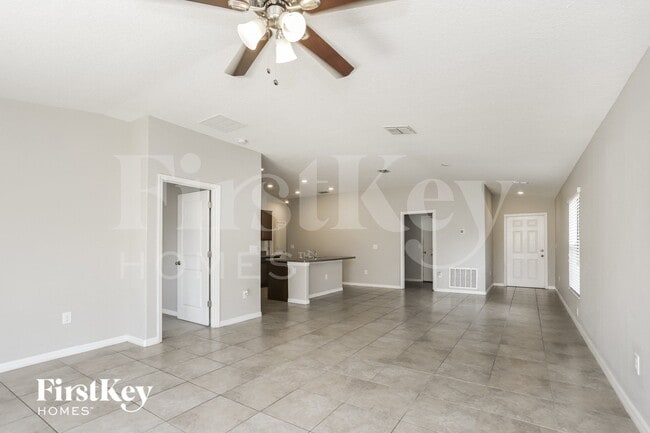 Building Photo - 9628 Sage Creek Dr