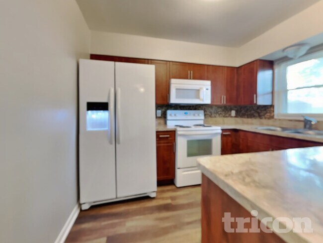 Foto del edificio - 702 Falkirk Ave