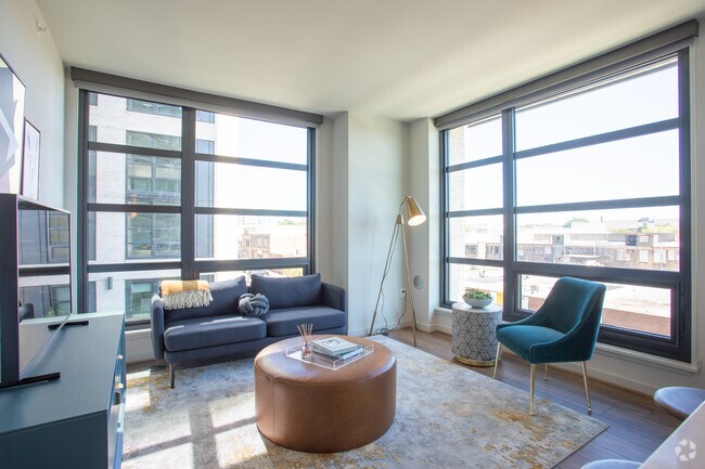 Apt 419 - Two Bedroom - The Batley