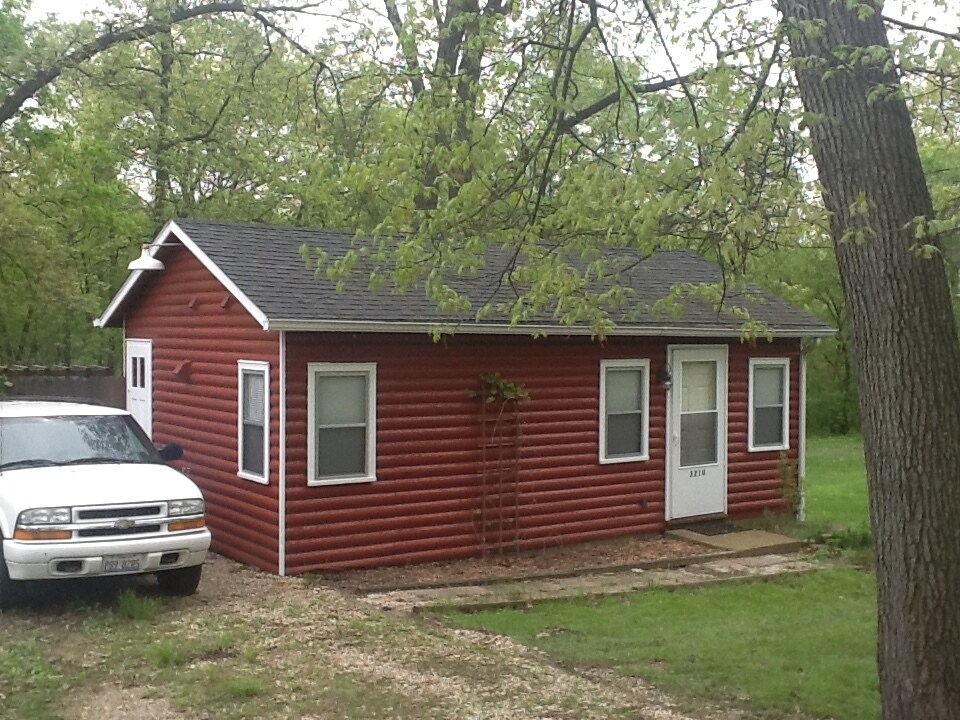 Primary Photo - 3210 W Glen Ave