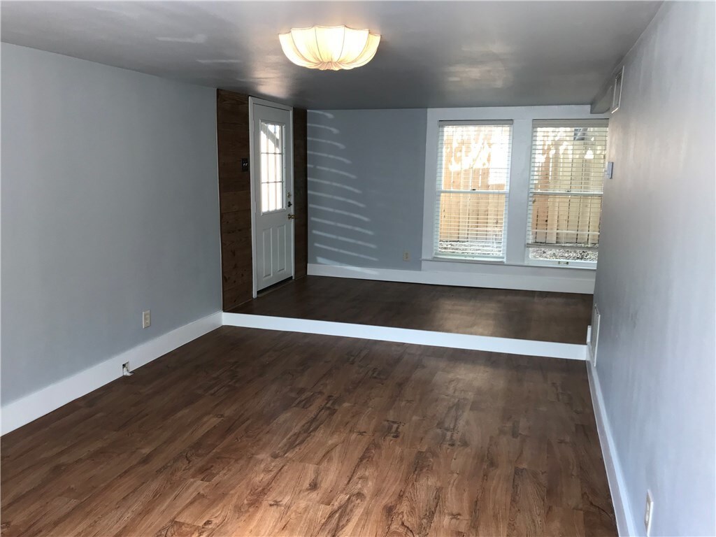 2102 Brackenridge St, Austin, TX 78704 House Rental in Austin, TX