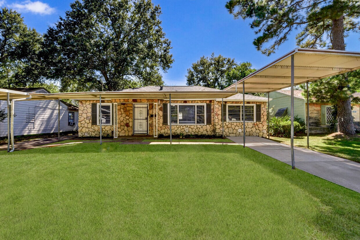 6034 Belmark St, Houston, TX 77033 House Rental in Houston, TX