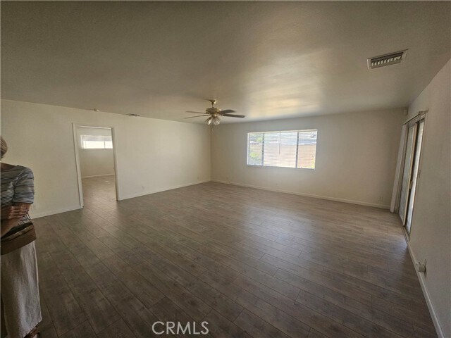 Foto del edificio - 731 E Renwick Rd