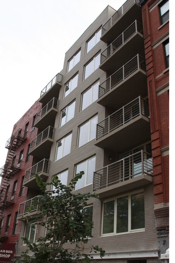 Foto del edificio - 170 E 112th St