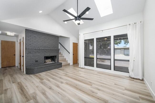 Building Photo - 1704 Humboldt Ave