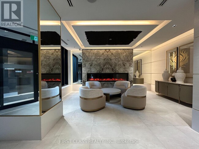 Building Photo - 5858 Yonge St