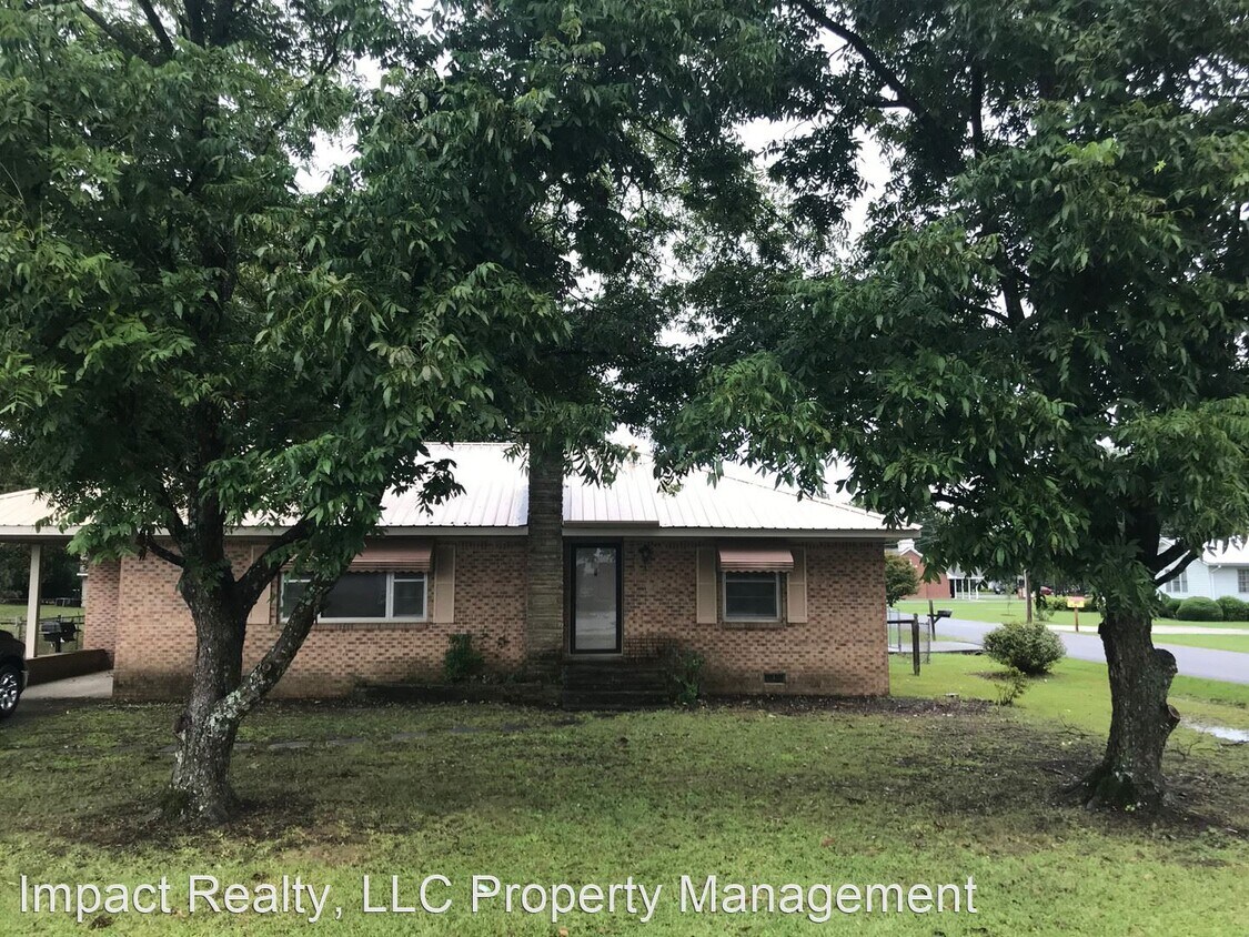 3 br, 1 bath House 900 Lonesome Bend Road House for Rent in Gadsden