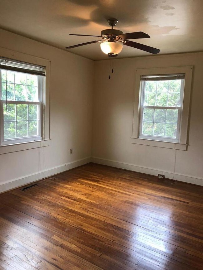 Building Photo - 2 bed 1 Bath off Augusta Road