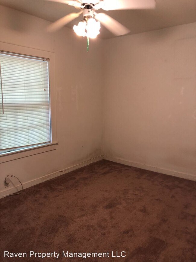 Building Photo - 1 br, 1 bath Apartment - 807 Sam Houston A...