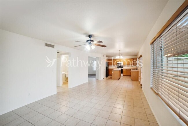 Foto del edificio - 11781 W Overlin Ln