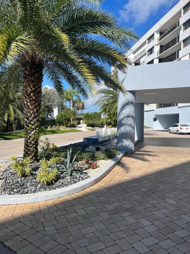 Foto del edificio - 1300 Jimmy Buffett Mem Hwy