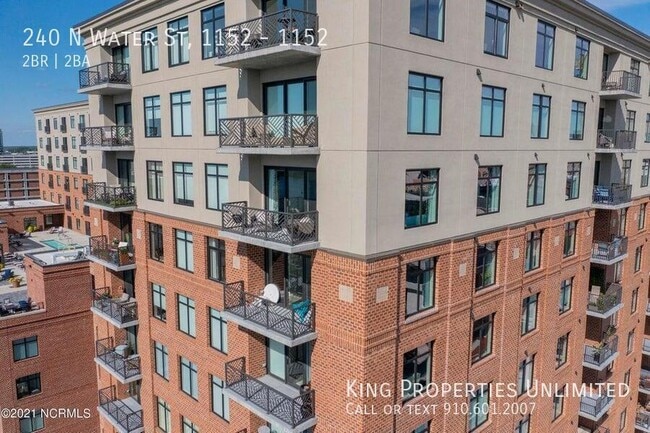 Building Photo - 240 N Water St