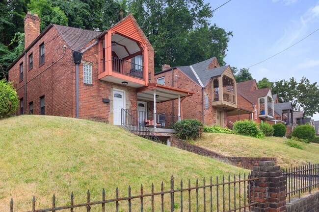 Foto del edificio - 3819 Beechwood Blvd