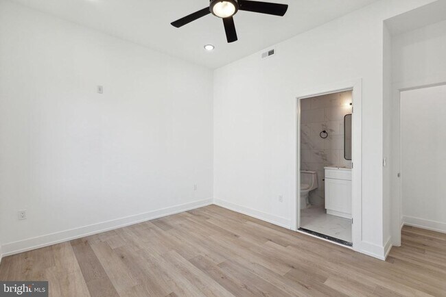 Foto del edificio - 2449 N 2nd St