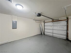 Building Photo - 111 SE 2nd Ave