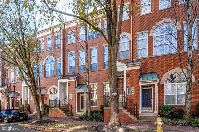 Building Photo - 5010 Barbour Dr