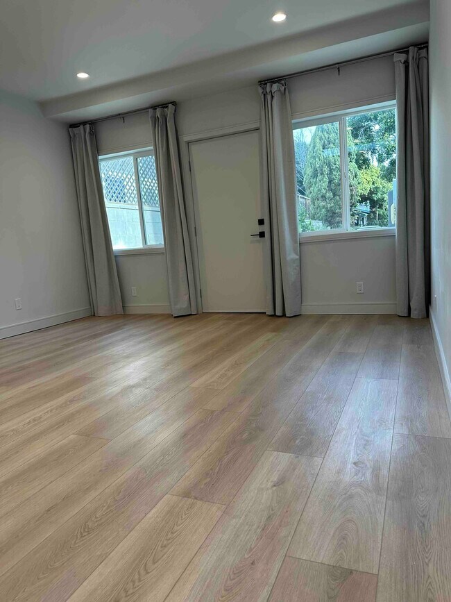 Building Photo - 1754 9th St