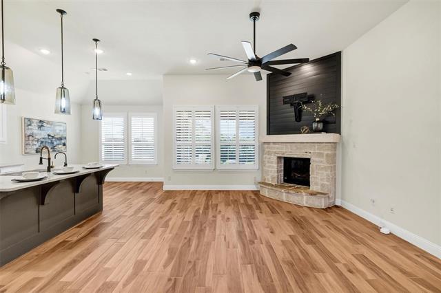 Building Photo - 1928 Crested Ridge Rd