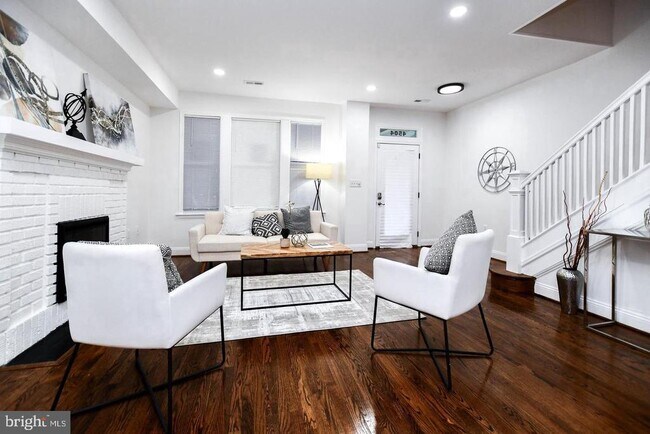 Foto del edificio - 4504 New Hampshire Ave NW