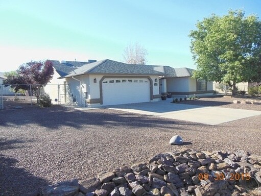 Building Photo - 3376 N Valley View Dr