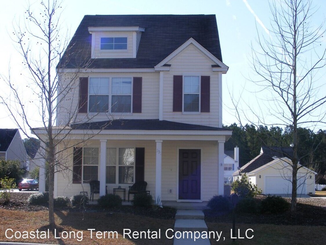 Primary Photo - 3 br, 2.5 bath House - 231 University Parkway