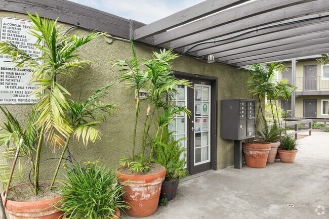 Building Photo - Park Vista