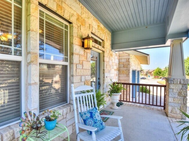 Building Photo - 2930 Grand Oaks Loop