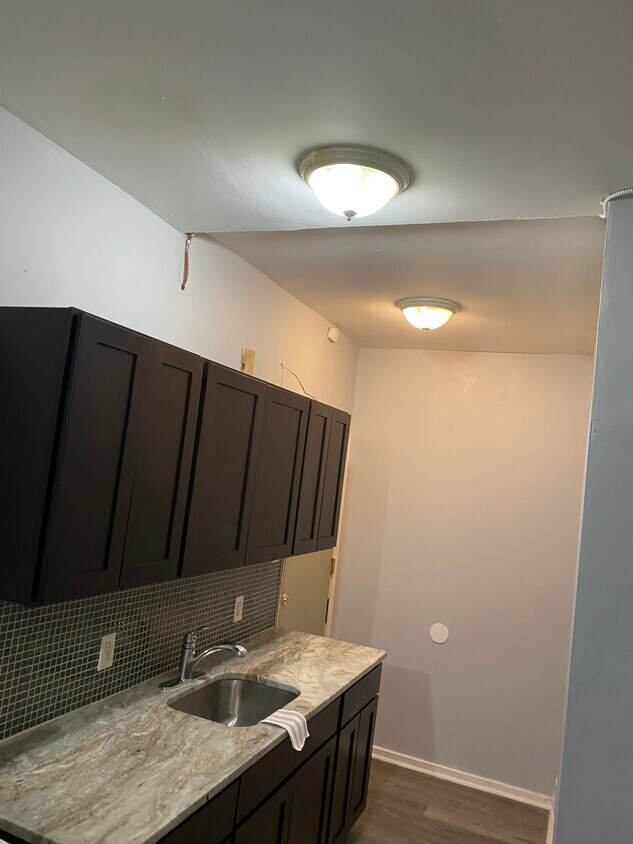 Primary Photo - 1702 N 20th St