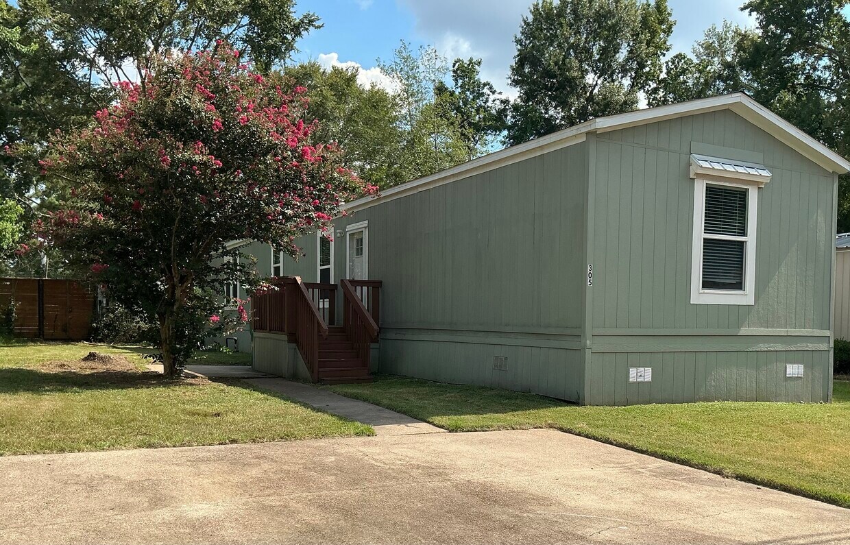 Foto principal - 305 Fryer St