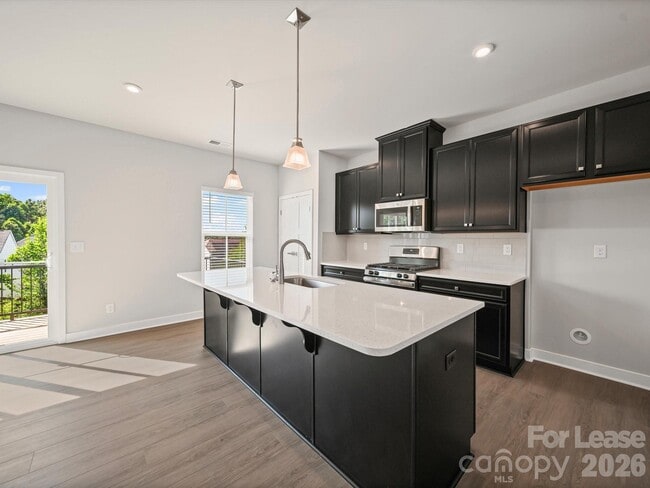 Building Photo - 9922 Oaklawn Blvd NW