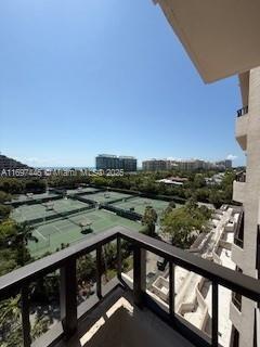 Foto del edificio - 151 Crandon Blvd