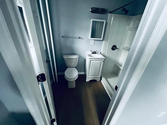 Building Photo - 367 Hudson Ave