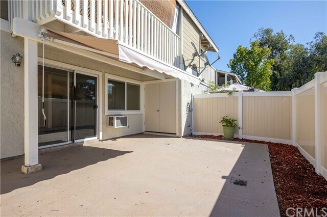 Building Photo - 26152 Los Viveros