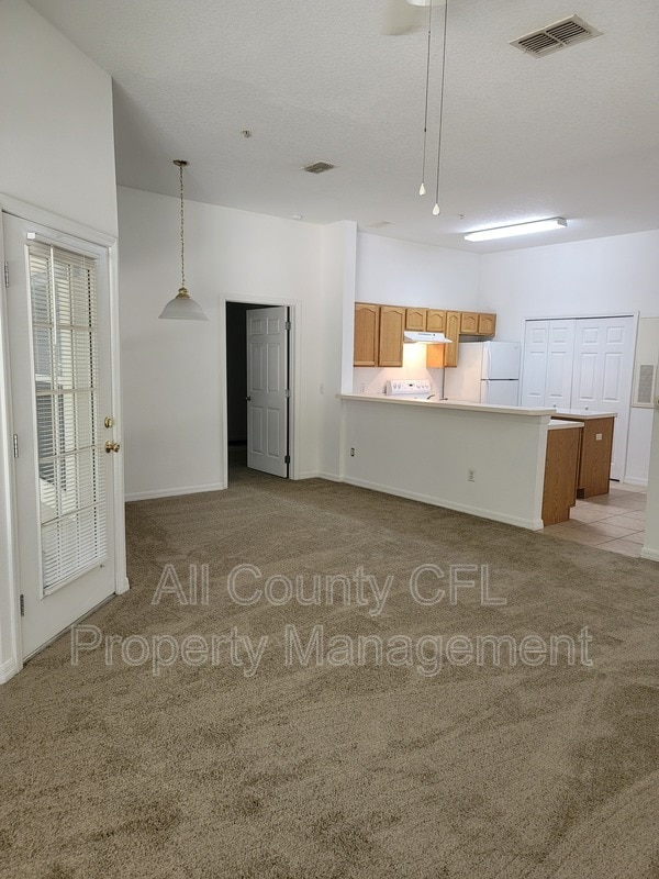 970 N Spring Garden Ave Unit Apt 613, DeLand, FL 32720 Condo for Rent