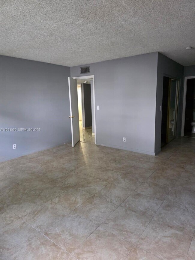 Building Photo - 2061 NW 47th Terrace