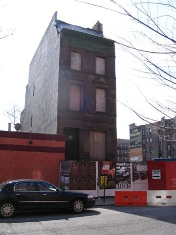 Primary Photo - 4 W 126th St