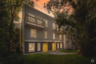 Building Photo - 1243 N Bronough St
