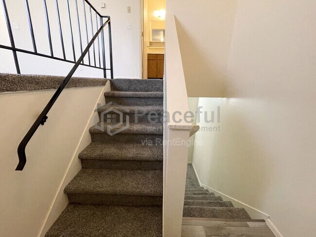 Foto del edificio - 4693 S Arlington Park Dr