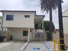 Building Photo - 1423 Franklin St